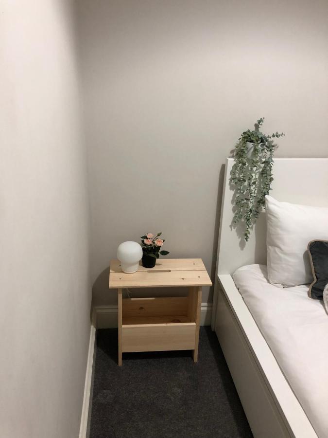 Дом отдыха Three Bedroom With Garden
